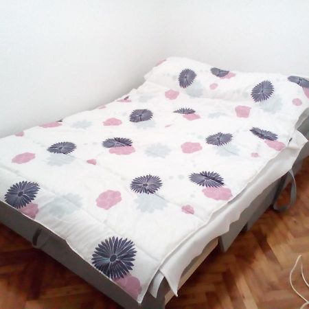Tami Apartment Novi Sad Dış mekan fotoğraf